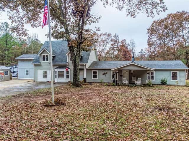 Multifamily for sale: 53 Black Road NE, White