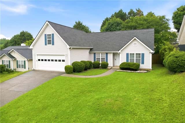 Multifamily for sale: 220 Ashland Manor Drive, Lawrenceville