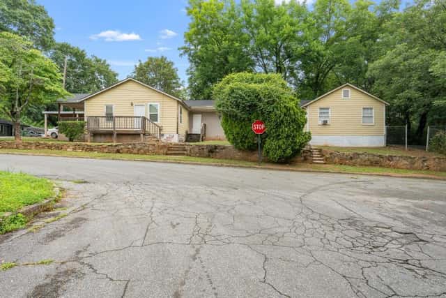 Multifamily for sale: 1318 Eason Street NW, Atlanta