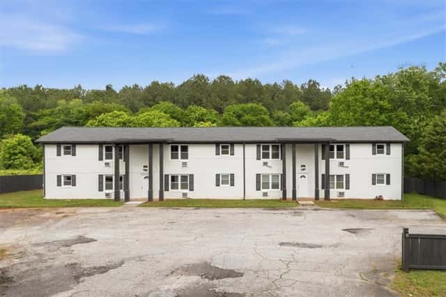 Multifamily for sale: 610 N College Drive, Cedartown