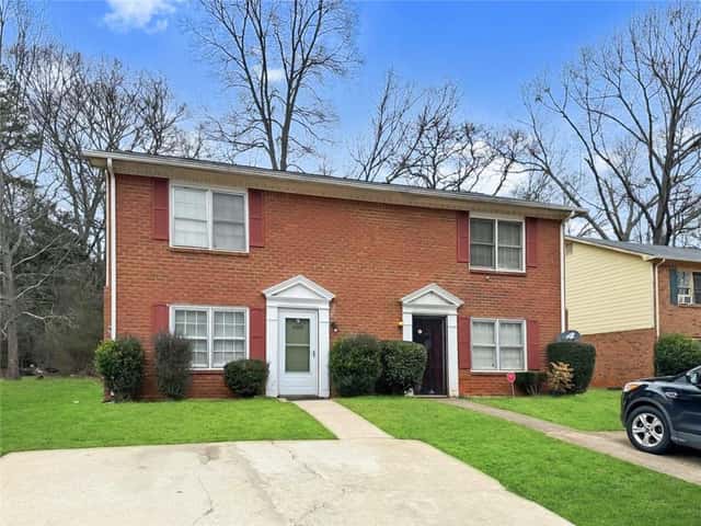 Multifamily for sale: 5223 Ridge Forest Drive, Stone Mountain